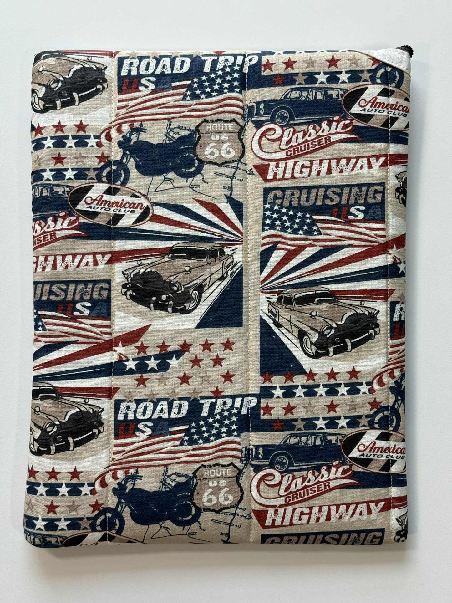 Americana Large Quilted Zipper Pouch – Classic Cars Diagonal Zipper Tablet Sleeve, Handmade Padded Organizer