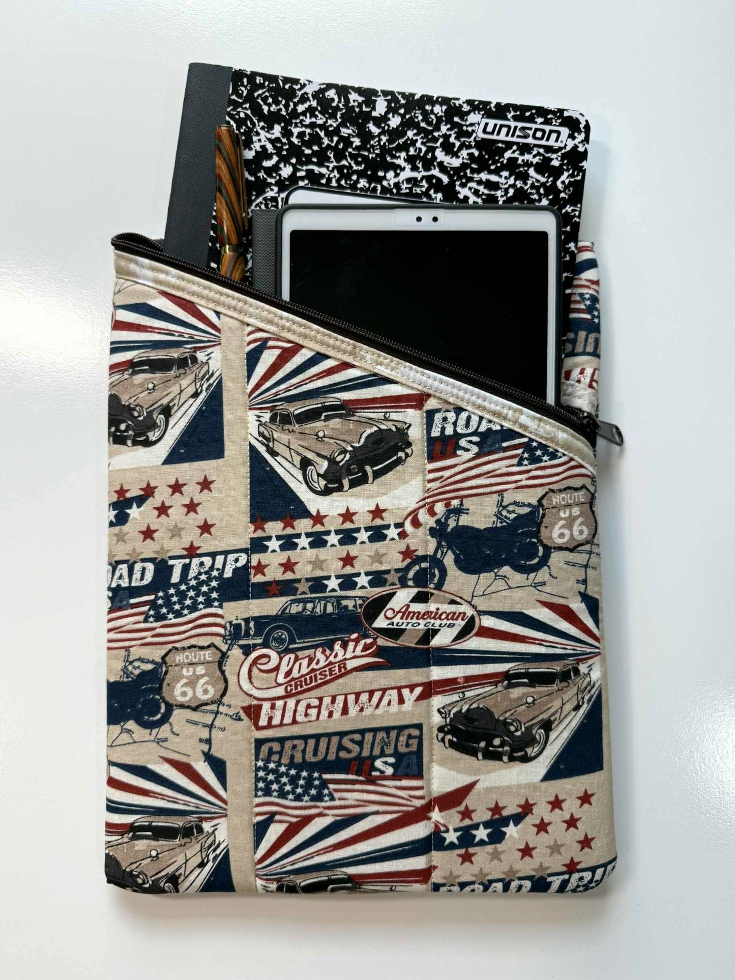 Americana Large Quilted Zipper Pouch – Classic Cars Diagonal Zipper Tablet Sleeve, Handmade Padded Organizer