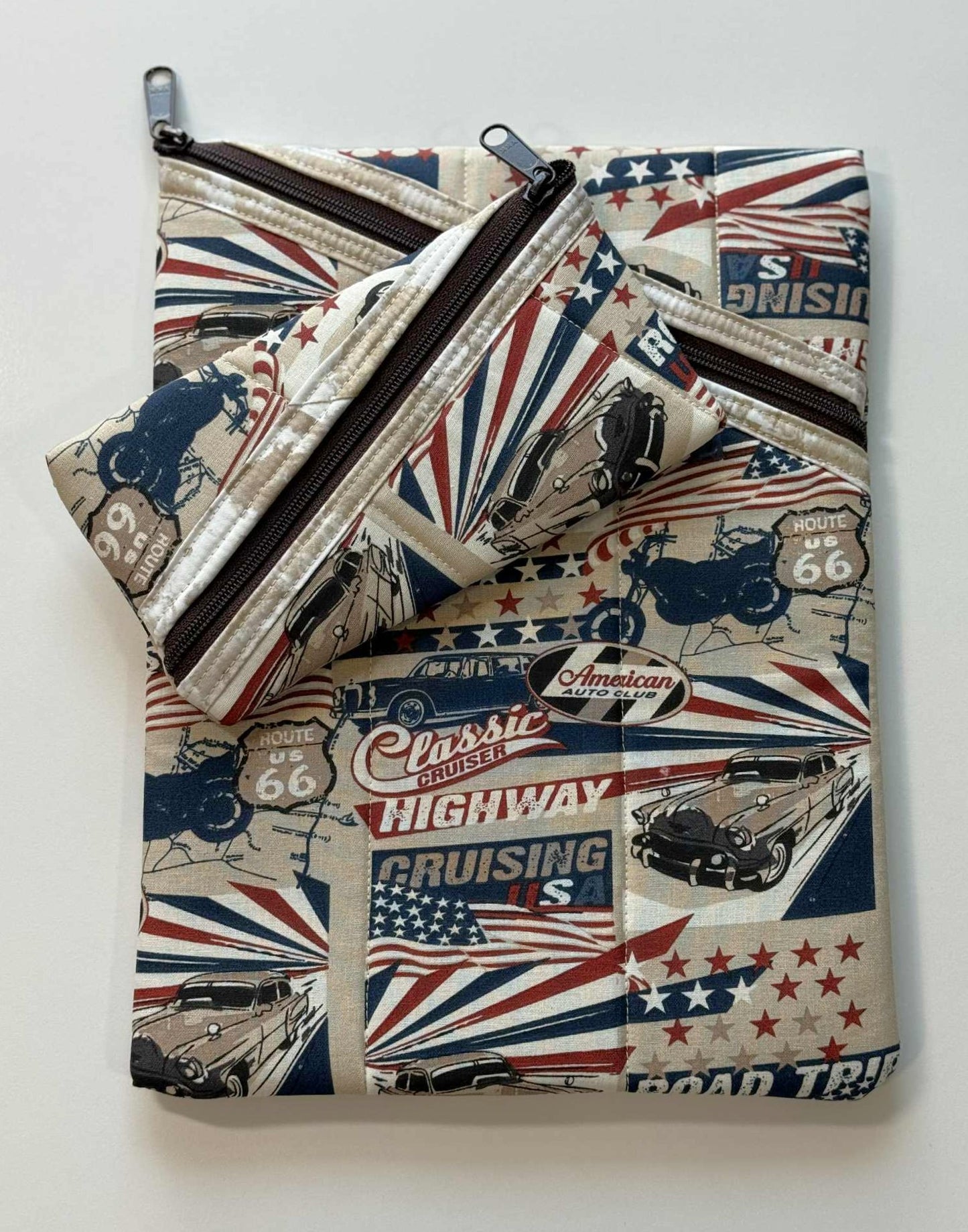 Americana Large Quilted Zipper Pouch – Classic Cars Diagonal Zipper Tablet Sleeve, Handmade Padded Organizer