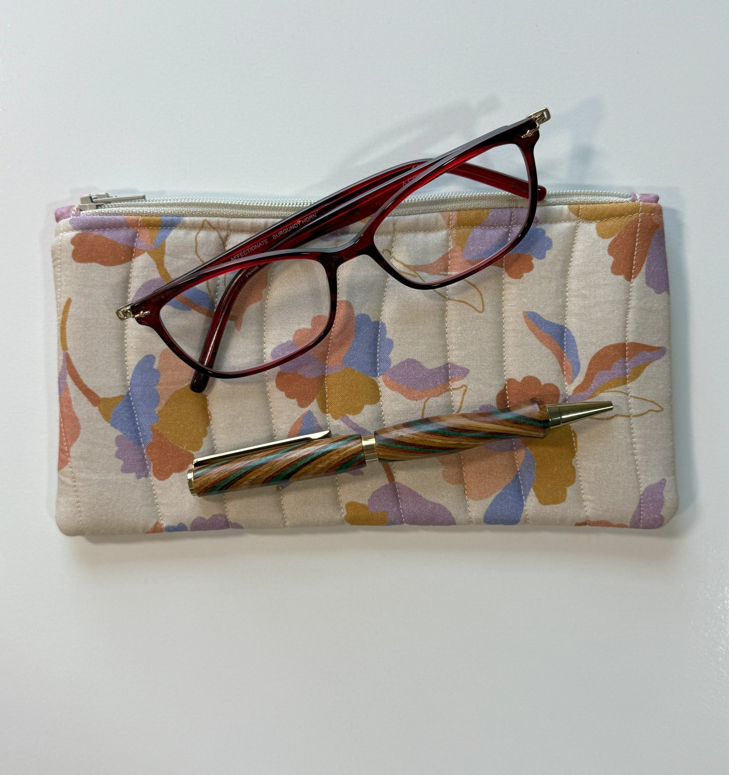 Medium Quilted Zipper Pouch – Beige Floral Fabric Pencil Case, Makeup & Eyeglasses Pouch